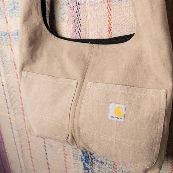 Upcycled carhartt hobo bag - Picture 4 of 6